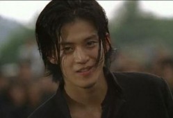 日媒爆料小栗旬视频,事件引发热议